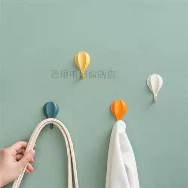 Creative cute hot air balloon hook seamless sticky